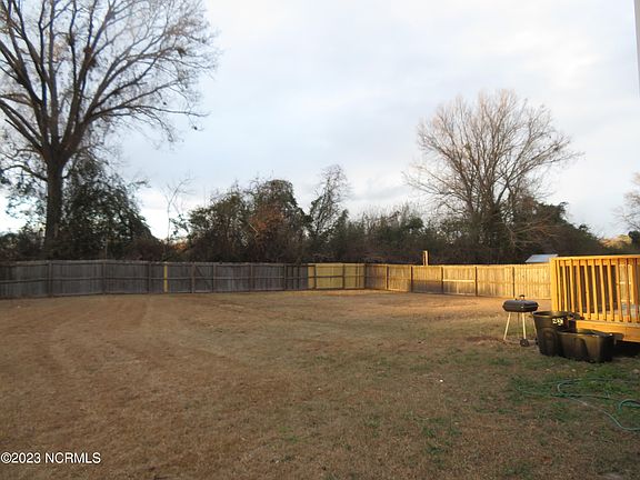 4th image of 111 Briar Hollow Dr