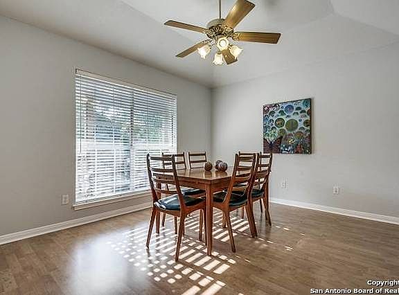 5th image of 650 Evergreen Ln