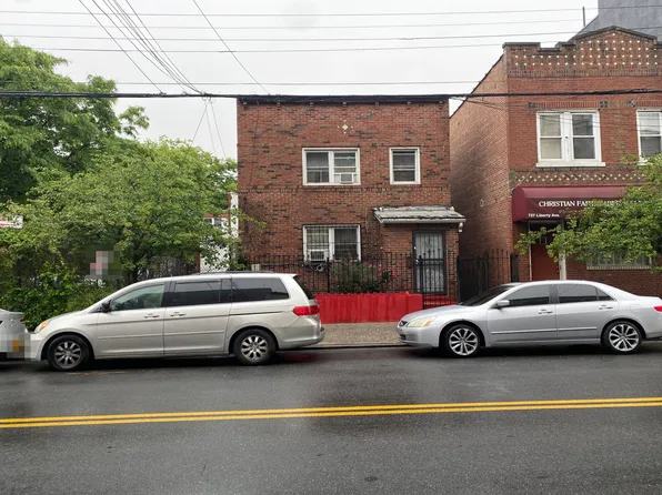 725 Liberty Ave, Brooklyn, NY 11208