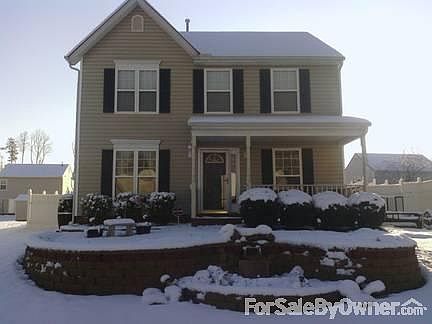 Warm in the winter.
						:
						Modern home in Henrico County.
