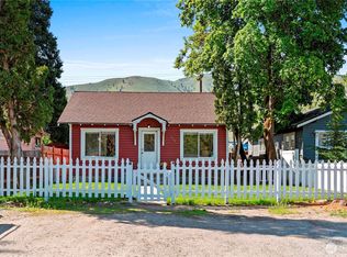 314 E Okanogan Ave, Chelan, WA 98816