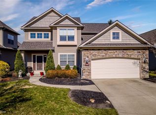 4242 Saint Annes Ct, Avon, OH 44011