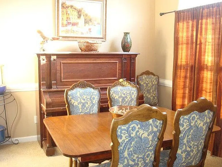 1825 Canberra Dr — Photo 3