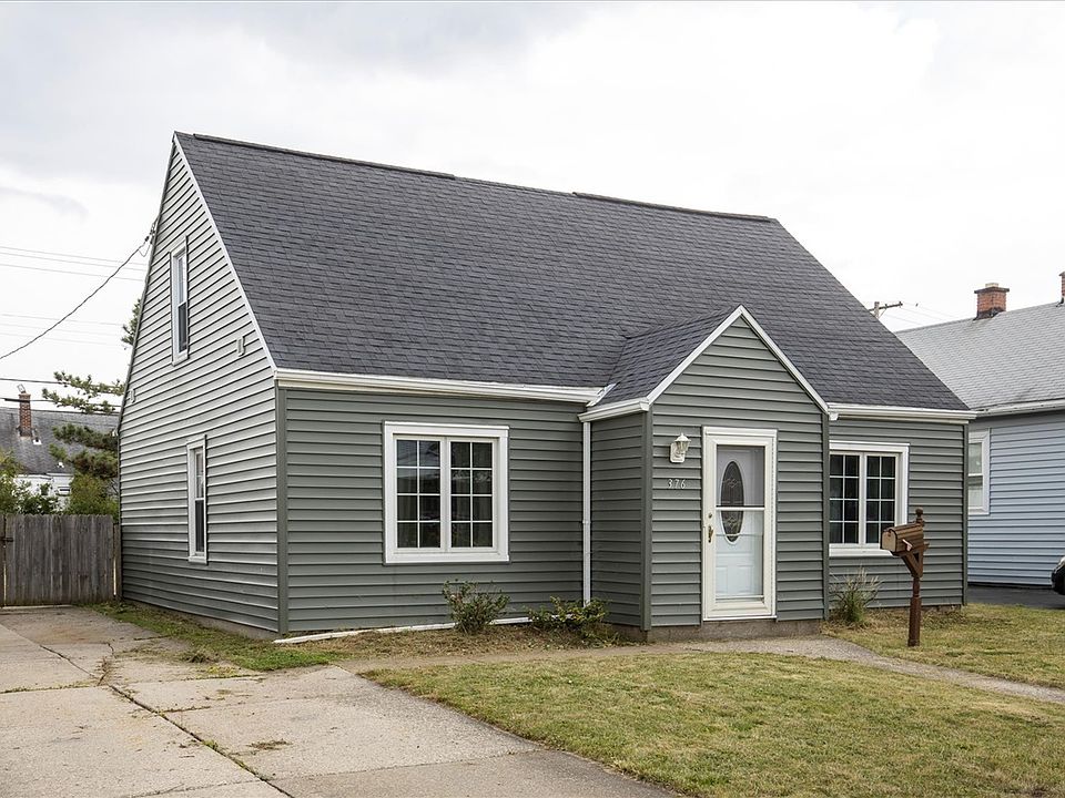 1st image of 376 Tremont Ave