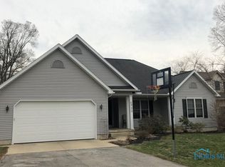 6911 Kinsman Dr, Sylvania, OH 43560