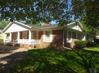 310 S 4th St, Wapello, IA 52653