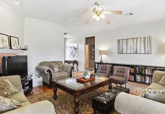 4th image of this home