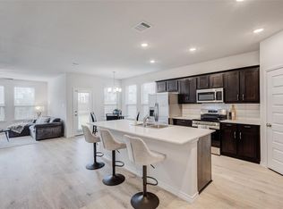 404 Wrangler Ln, Denton, TX 76205
