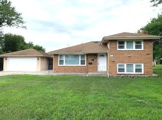 3111 Lexington Dr, Hazel Crest, IL 60429