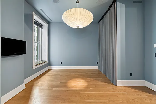 Sold by Compass | media 26
