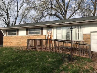 9911 Duke Dr, Saint Louis, MO, 63136