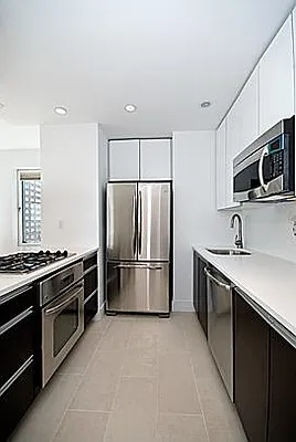 Rented by Nest Seekers International | media 9