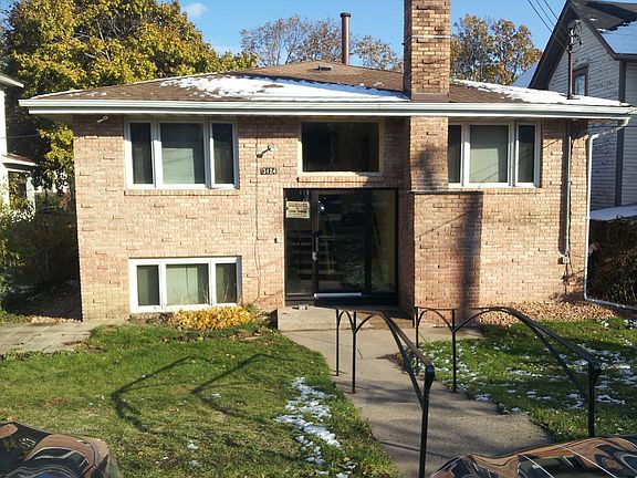 2nd image of 3124 Girard Ave S
