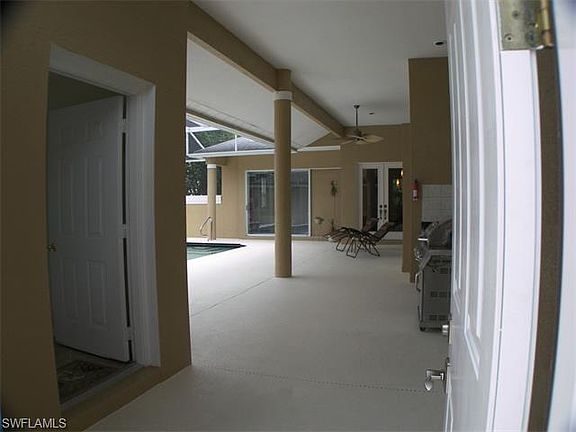 3rd image of 685 Briarwood Blvd