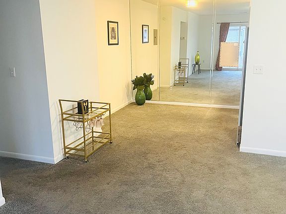 2nd image of 10063 Allen Pointe Dr #10063