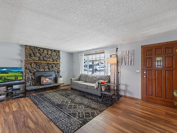 5th image of 10725 E 26th Ave