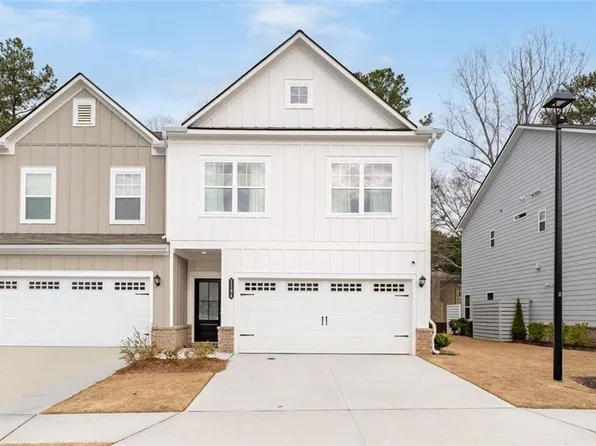 1184 Chastain Dr, Sugar Hill, GA 30518