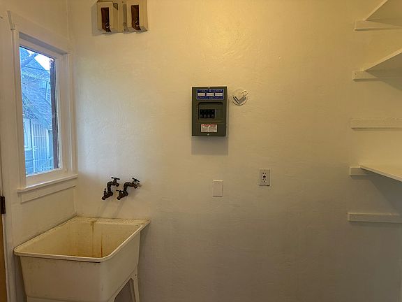 4th image of 2501 Grande Vista Ave #2501