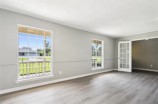 4 bed, 2.0 bath, 2290 sqft, $2,200 — Photo 3