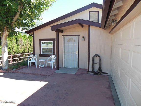 3rd image of 649 N Vermilion Dr