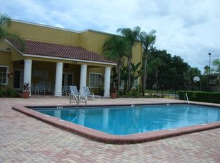 2866 Somerset Park Dr APT 102, Tampa, FL 33613