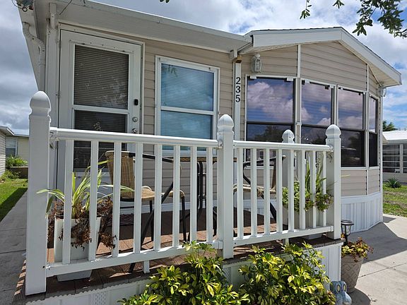 5th image of 3737 El Jobean Rd #235