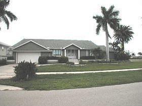 1st image of 766 Plantation Ct