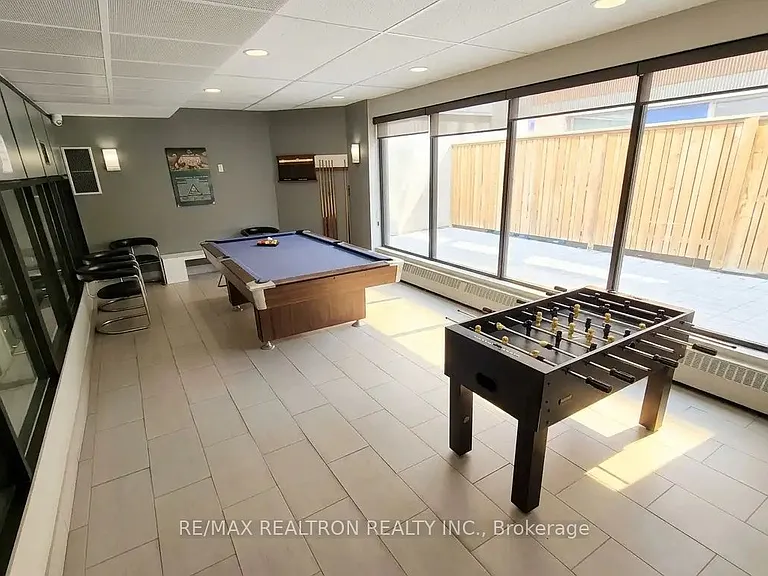 89 McCaul St #919 — Photo 26