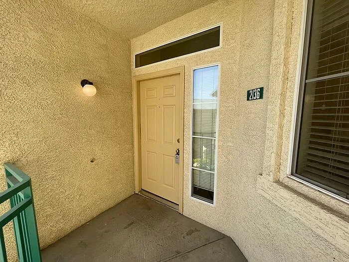 2 bed, 2.0 bath, 1183 sqft, $1,635 — Photo 3
