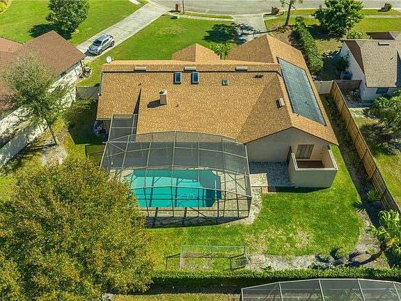 3rd image of 6233 Dowdy Ct