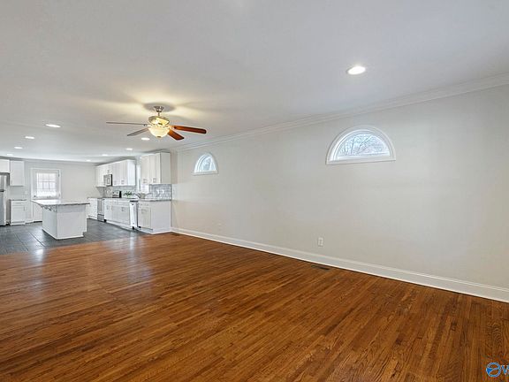 4th image of 1504 Humes Ave NE
