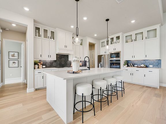 7th image of this home