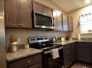 Ground level two bedroom units with private parking AND private laundry!, Clinton, IA 52732