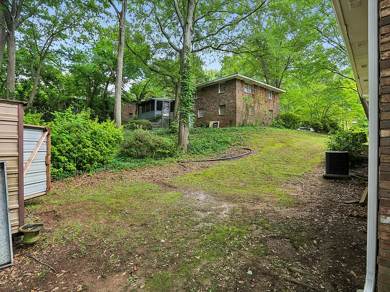 3319 Charlotte Cir SE — Photo 23