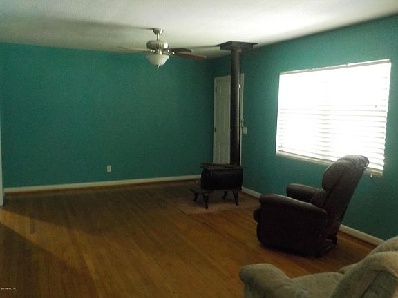 4th image of 6971 Oakridge Way Gln