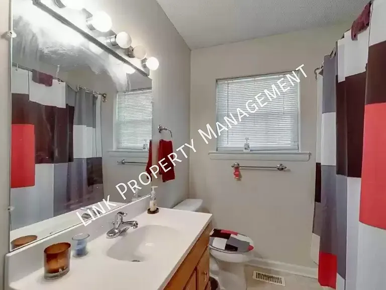 3620 Missionaire Ave — Photo 7