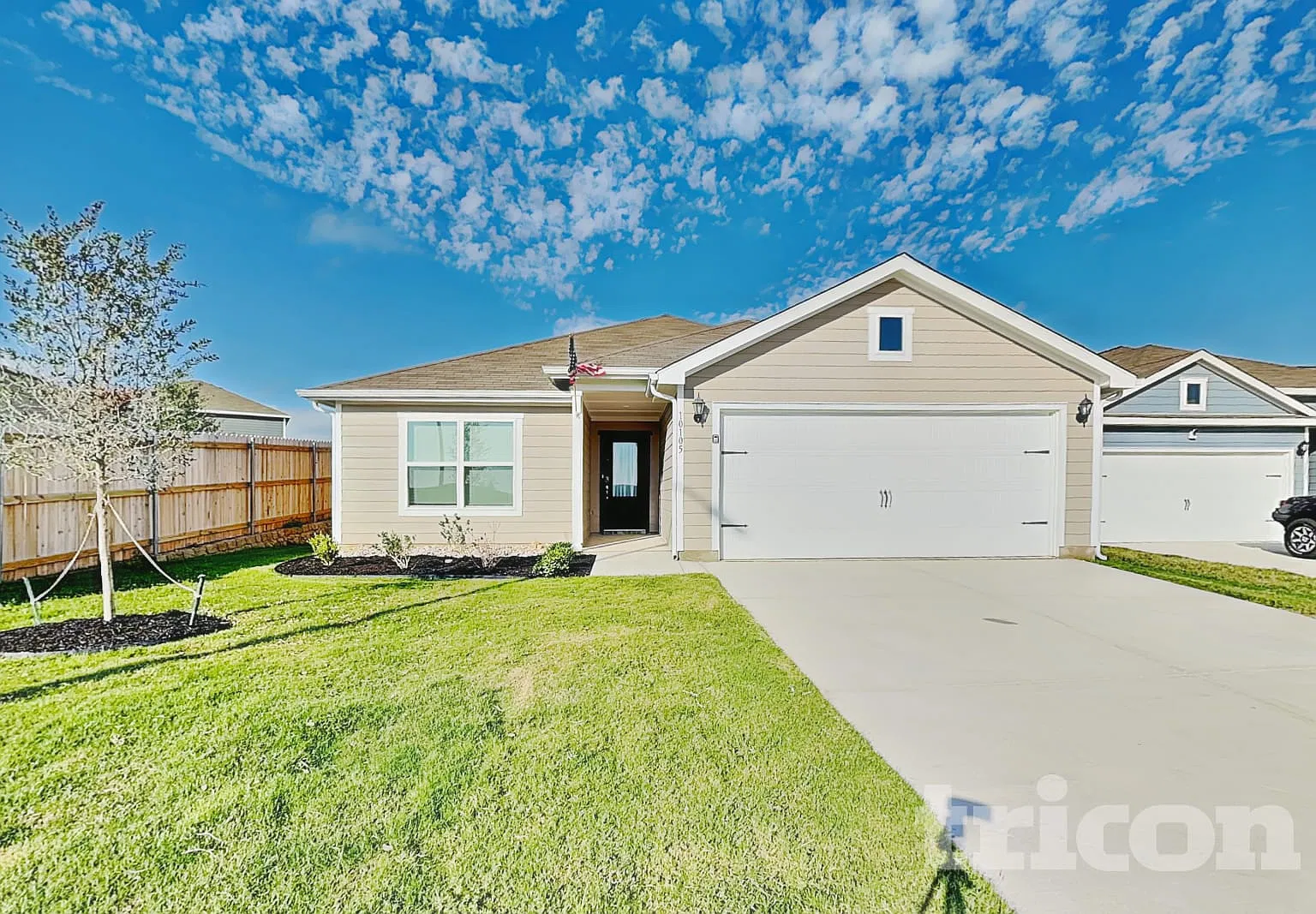 10105 Throttle Ln Fort Worth TX — Photo 2