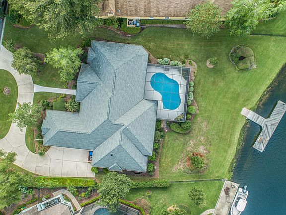 5th image of 13749 Bermuda Cay Ct