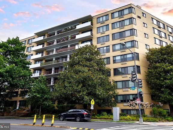 5th image of 3601 Wisconsin Ave NW APT 308