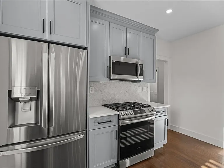 8 Cross St #2 — Photo 9