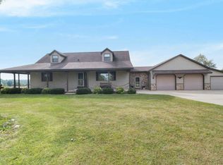 64252 Walnut Rd, Vandalia, MI 49095