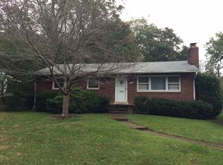 512 Kibler Cir SW, Vienna, VA 22180