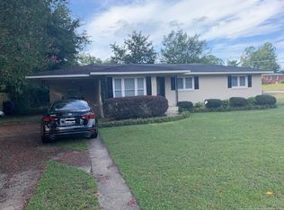 5209 Shagbark Rd, Fayetteville, NC 28304