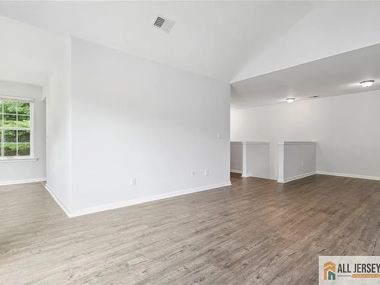 2602 Cypress Ln — Photo 7