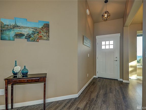 3rd image of 1817 Highland Dr