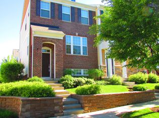 917 E Hamlin Ln #3-7, Arlington Heights, IL 60004