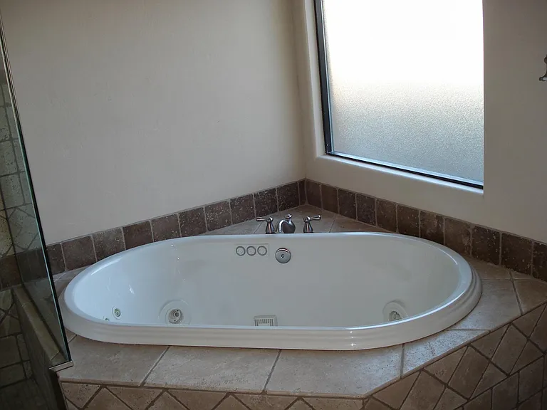 2531 E Drachman St — Photo 15