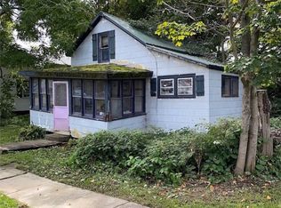 41 Bridge St, Pulaski, NY 13142