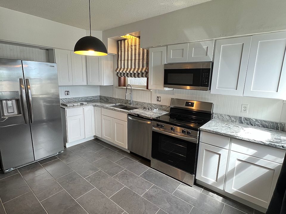 1st image of 4200 Lawn Ave Unit A
