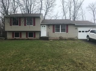 7616 Fitzpatrick Dr, Liverpool, NY 13088